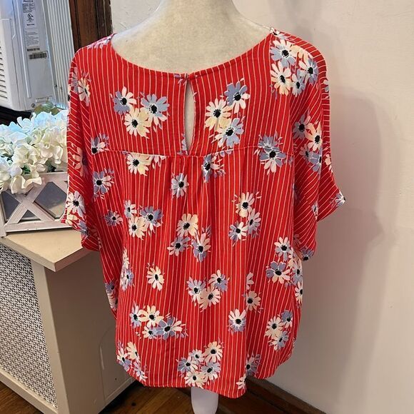 Madewell red white floral short sleeve V neckline blouse Size M New - Picture 6 of 11